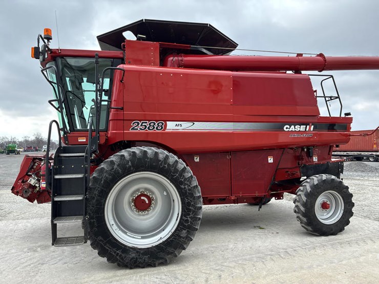 2008-case-ih-2588-image-10