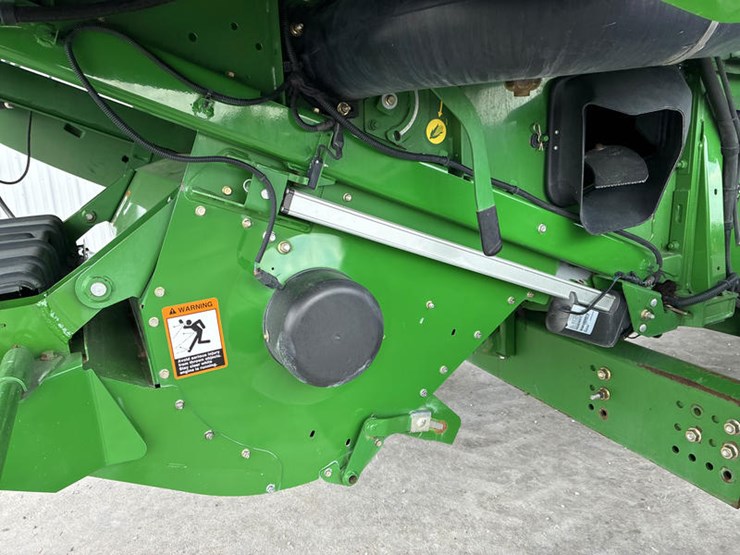 2013-john-deere-s680-image-77