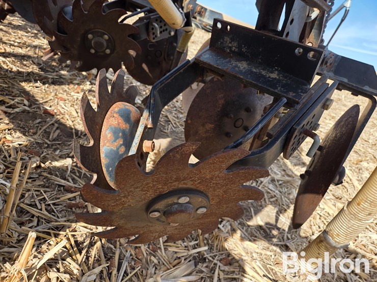 montag-strip-till-toolbar-image-13