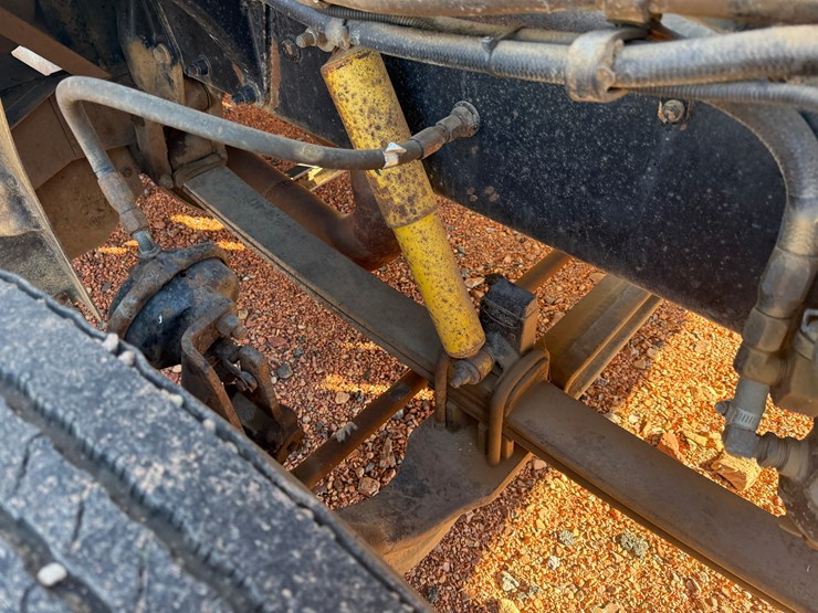 1993-peterbilt-377-image-68