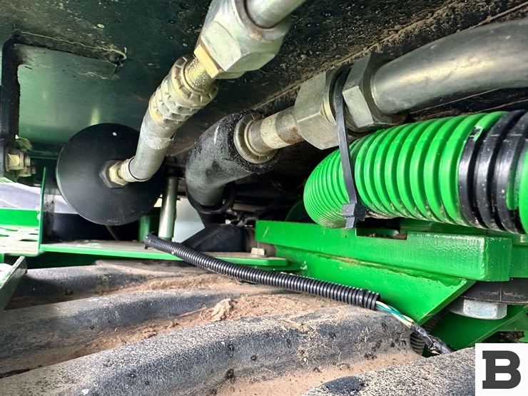 2011-john-deere-9530-image-74