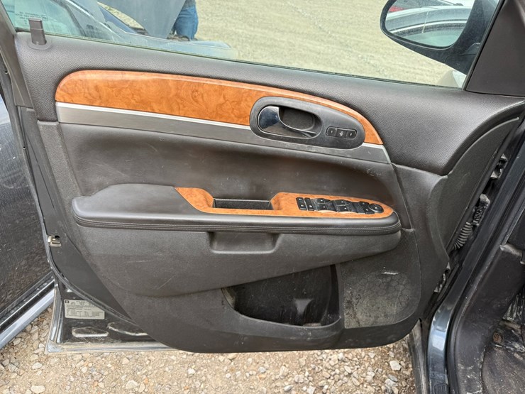 2012-buick-enclave-image-22