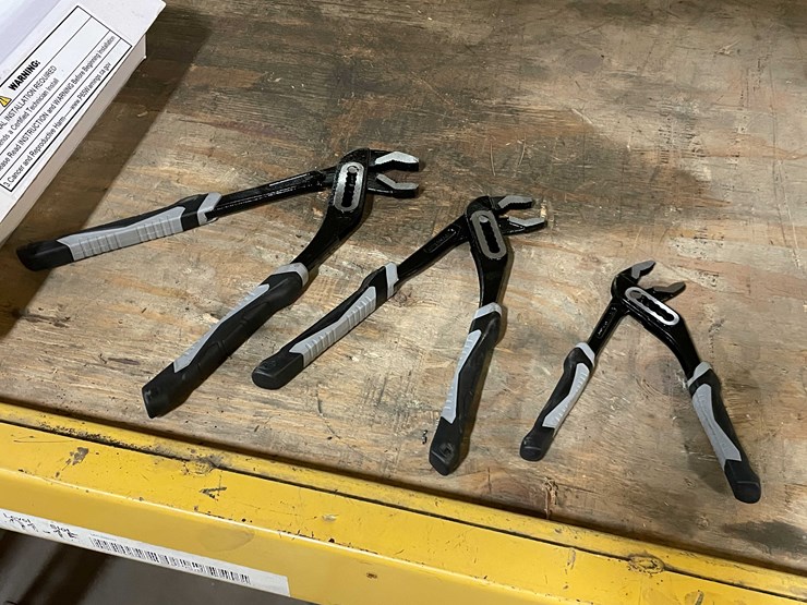 #2310-•-lot-of-(3)-knipex-style-adjustable-pliers-(pr12)-image-3