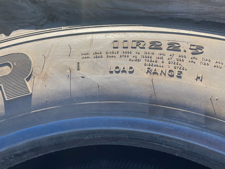 #6000-•-(4)-goodyear-11r22.5-truck-tires-image-3