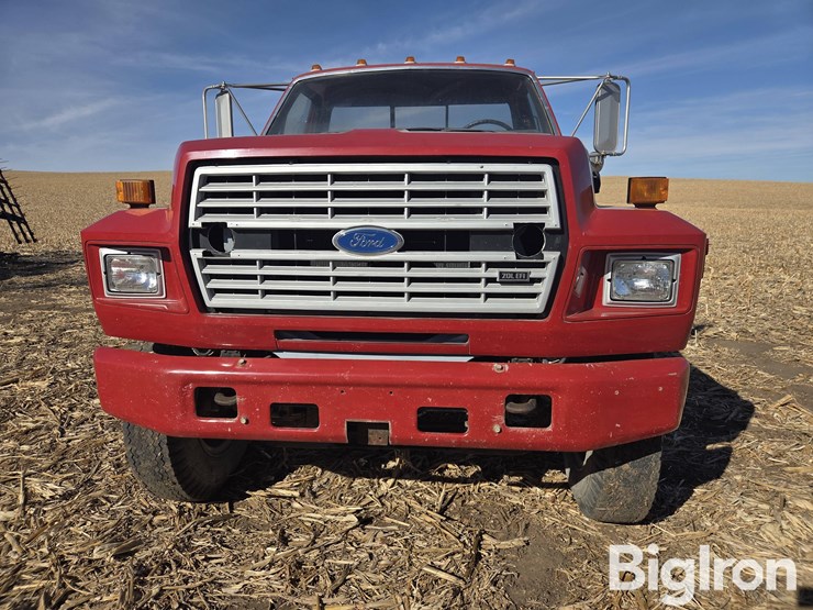 1992-ford-f700-image-2