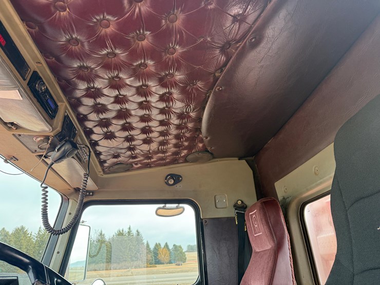 2000-kenworth-w900-image-26