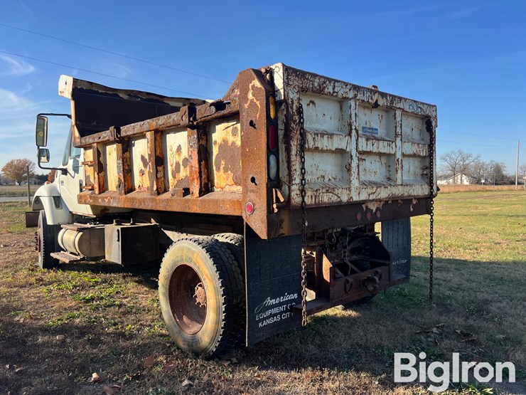 2006-international-7300-image-7