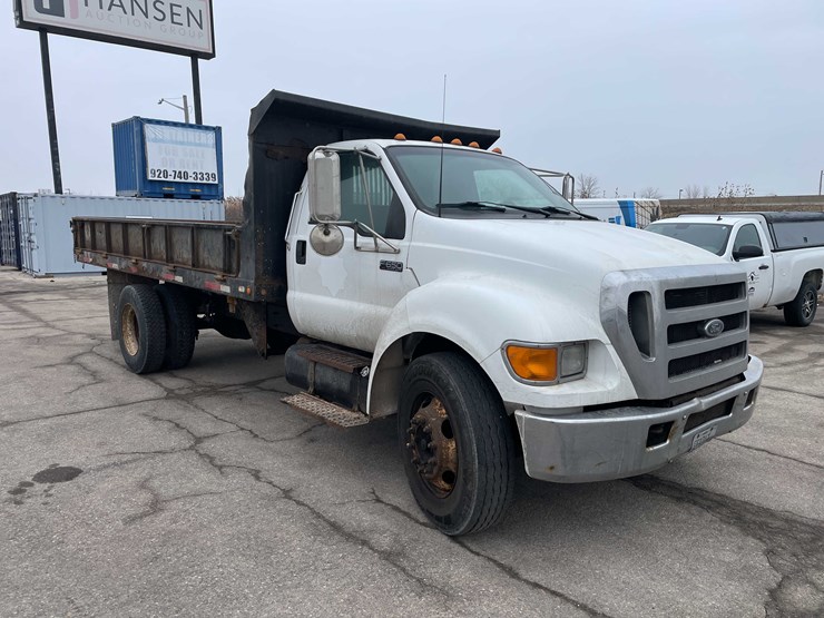 2006-ford-f650-xl-image-3