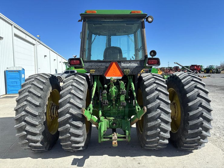 1984-john-deere-4650-image-7