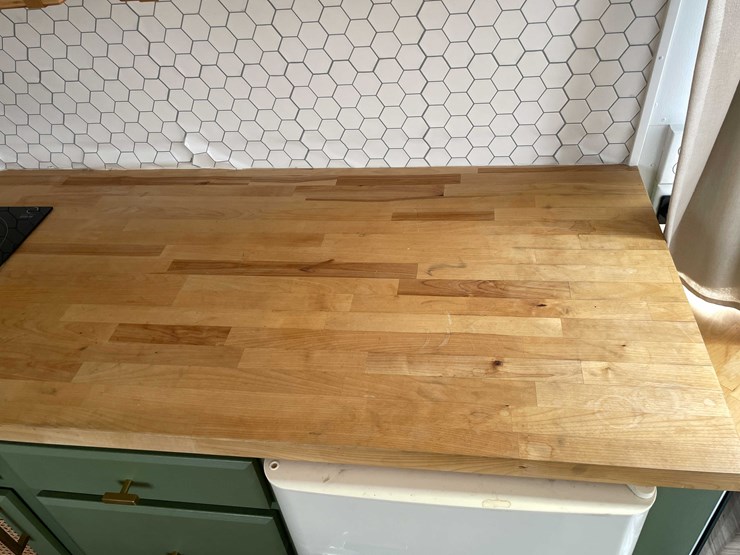 #1435-•-1978-airstream-land-yacht-31'---fully-remodeled,-road-ready-(has-wi-title)-(of)-image-114