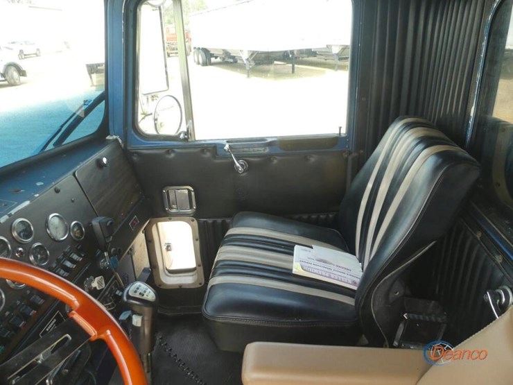 1973-kenworth-w925a-truck-tractor,-s/n-133656:-1693-ta-cat,-425hp,-18-sp.,-4:11-rears,-air-ride,-wet-kit-image-15