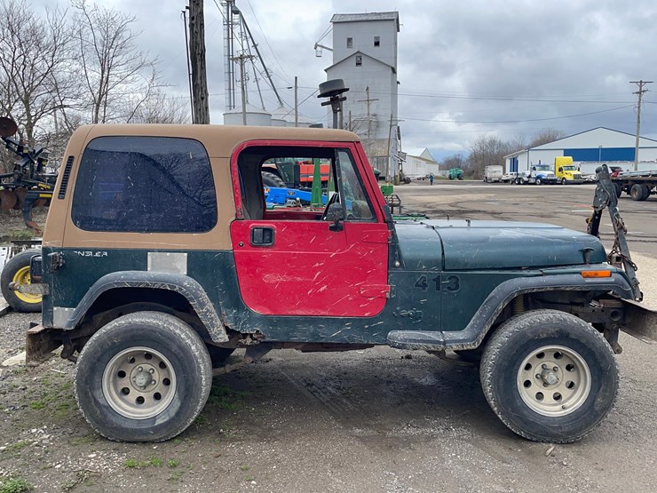 1994-jeep-wrangler-image-11