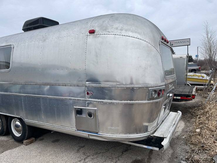 #1435-•-1978-airstream-land-yacht-31'---fully-remodeled,-road-ready-(has-wi-title)-(of)-image-135