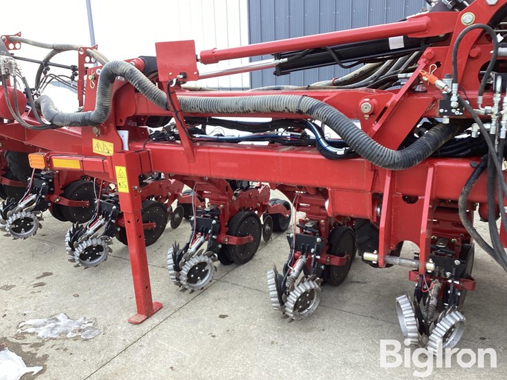 2022-case-ih-2022-image-14