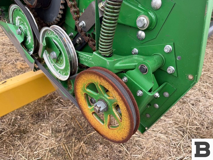 john-deere-635f-image-13