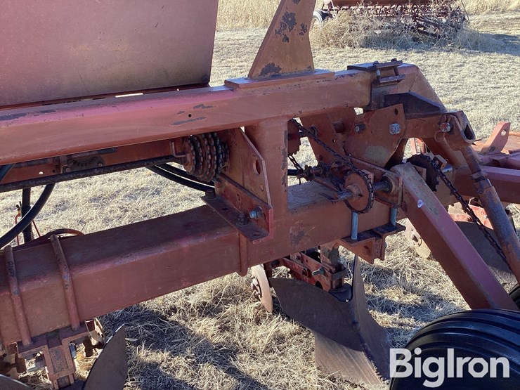 12r40-lister-image-10