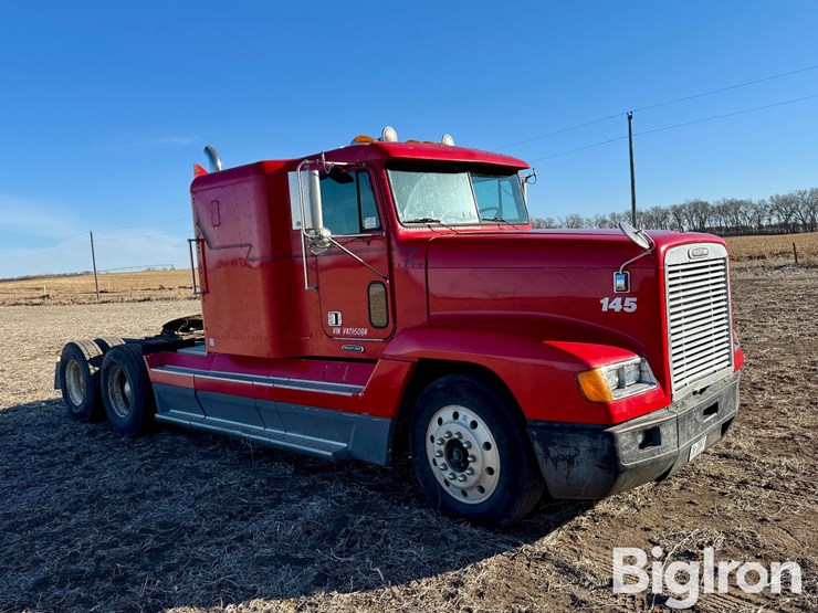 1997-freightliner-fld120-image-3