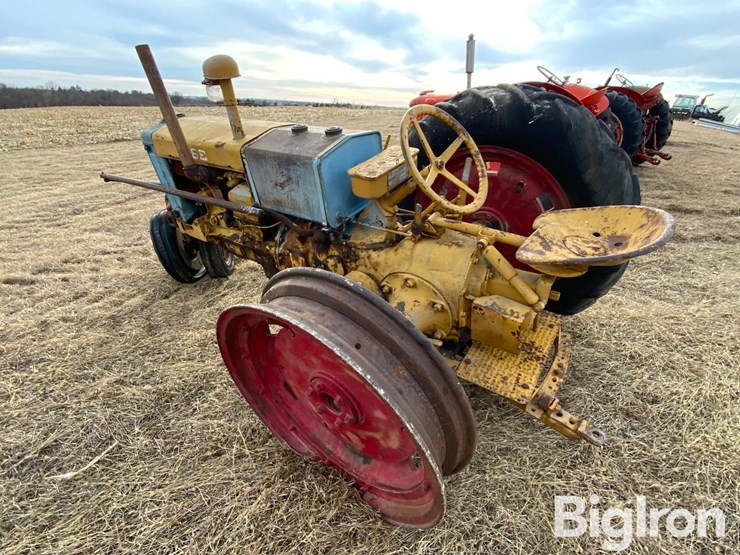 case-cc-2wd-tractor-image-7