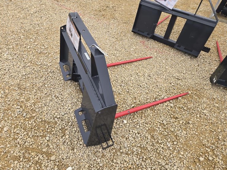 #8086-•-new-landhonor-skid-steer-bale-spear-image-2