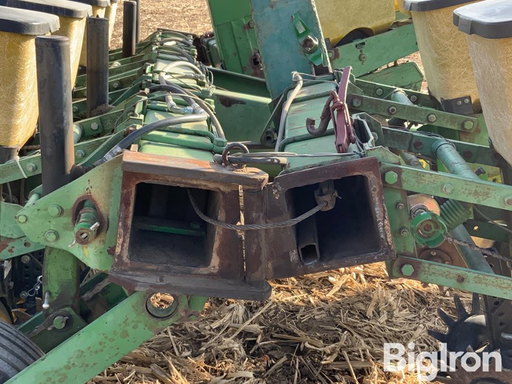 john-deere-7000-image-13