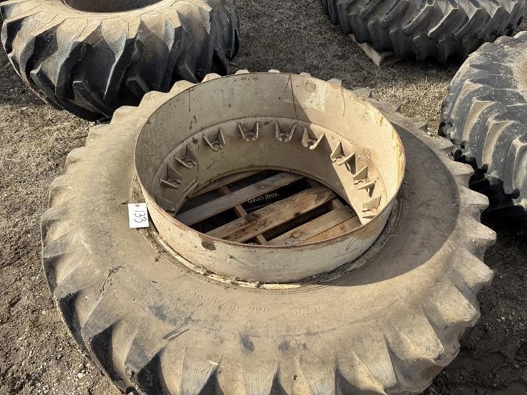 firestone-18.4-38-duals-image-5