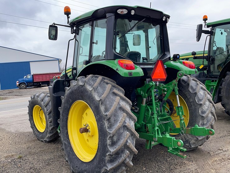 2020-john-deere-6110m-image-7