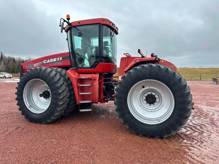 case-ih-steiger-335-image-6