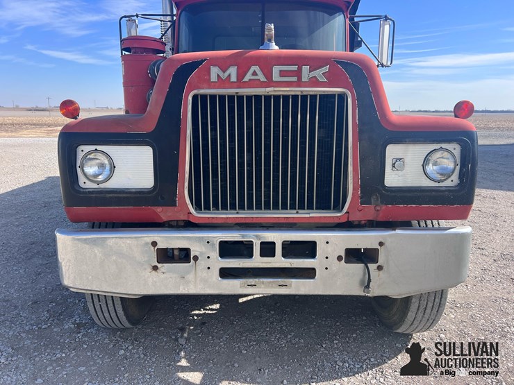1981-mack-r686st-image-19