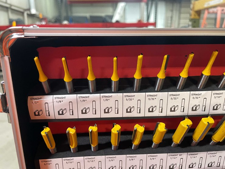 #2298-•-100-piece-router-bit-set-in-carrying-case-(pr11)-image-11