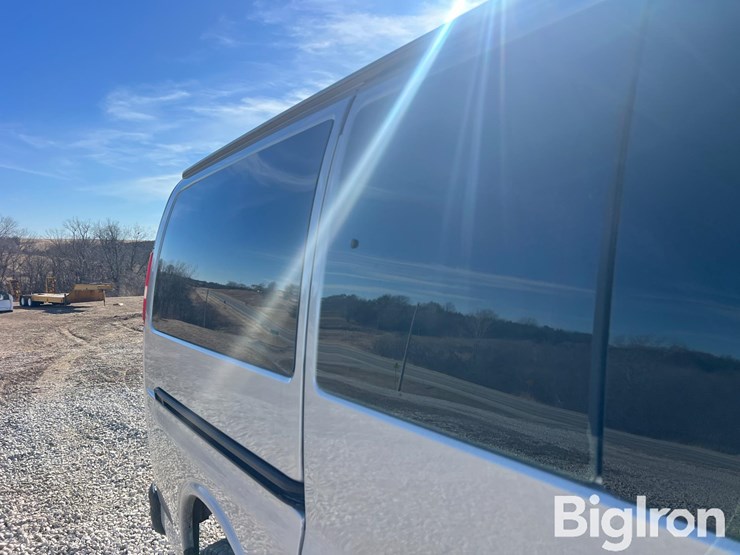 2006-chevrolet-express-g3500-image-10