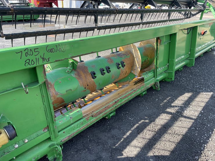 2011-john-deere-635f-image-9