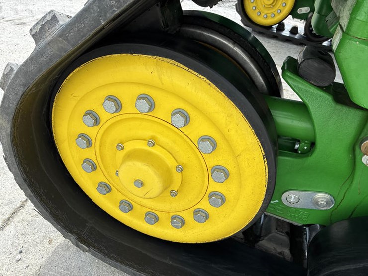 2024-john-deere-8rx-410-image-35