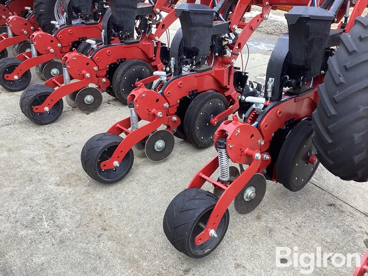 2022-case-ih-2022-image-19