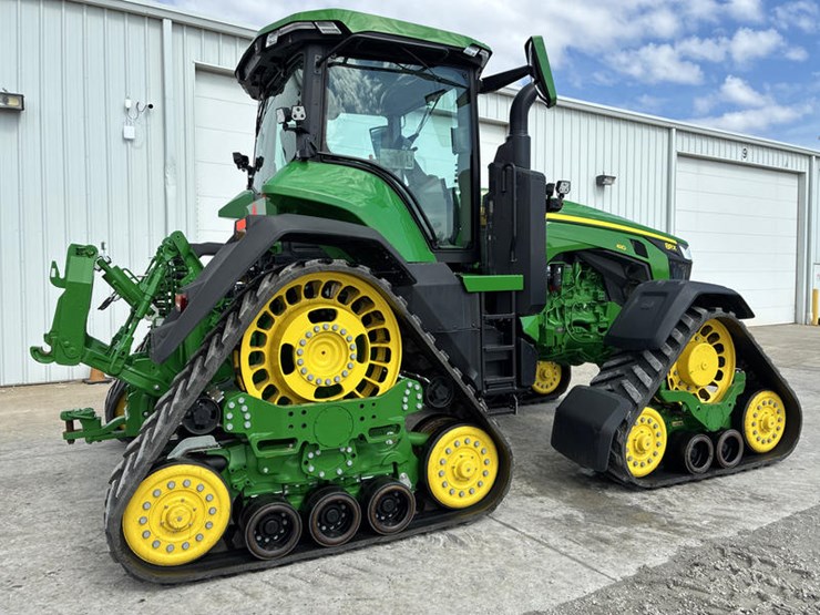 2024-john-deere-8rx-410-image-3