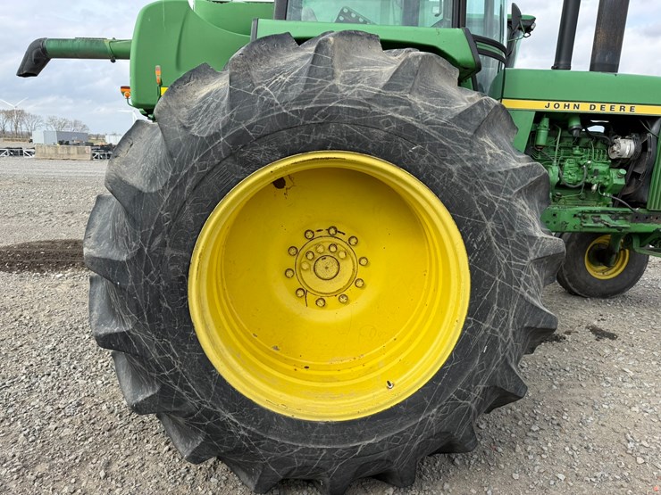 1976-john-deere-4630-image-19