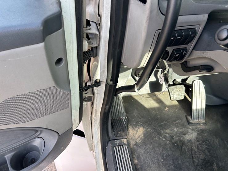 2016-peterbilt-579-image-75