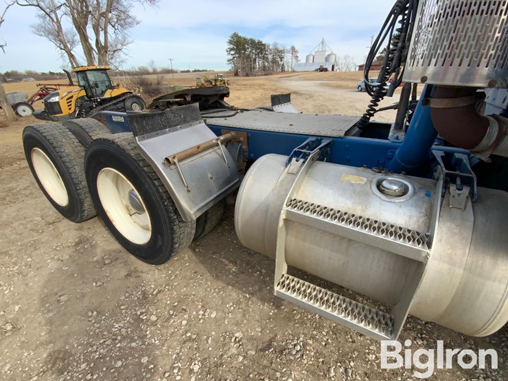 1979-peterbilt-352s86-(glider)-t/a-cabover-truck-tractor-image-16