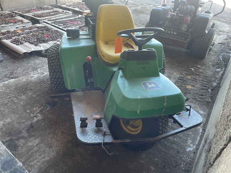 #6018-•-john-deere-1200a-ride-on-finisher-with-seeder-image-2