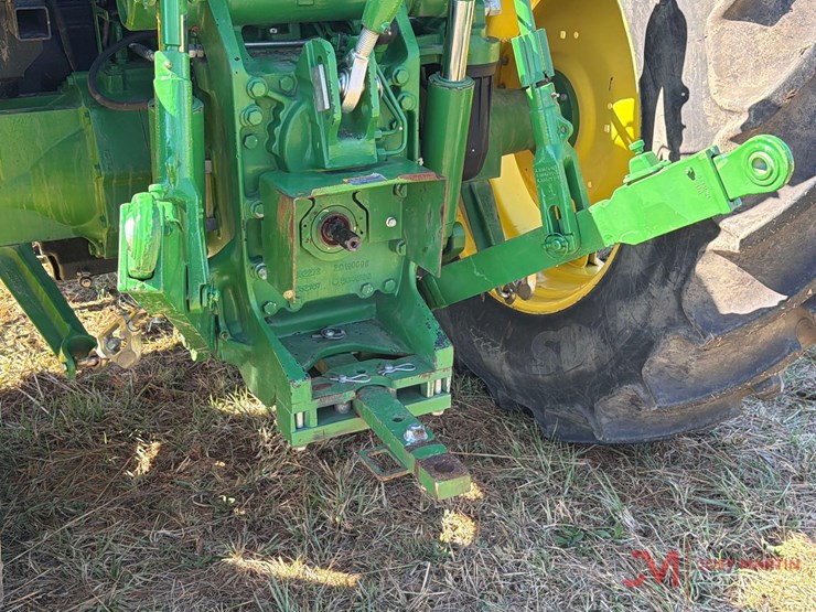 john-deere-6120e-image-12