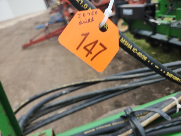 john-deere-750-image-2