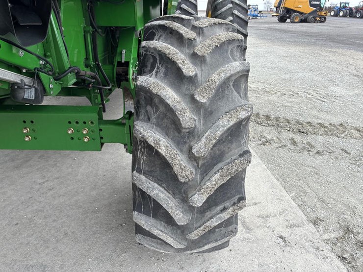 2014-john-deere-s660-image-40