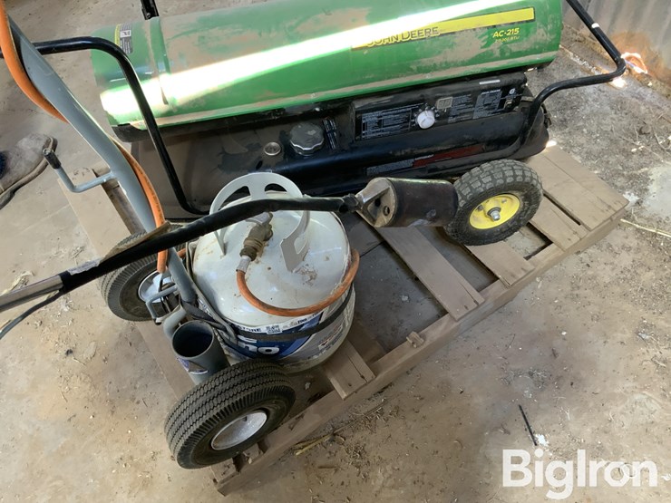 john-deere-ac215-heater-image-10