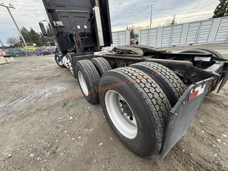 2017-international-prostar-image-28