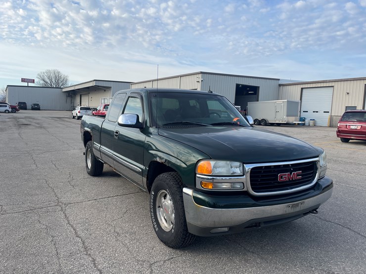 #1430-•-2002-green-gmc-sierra-(has-wi-title)-(of)-image-7
