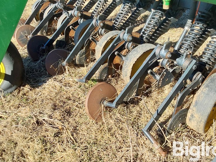 john-deere-750-image-18