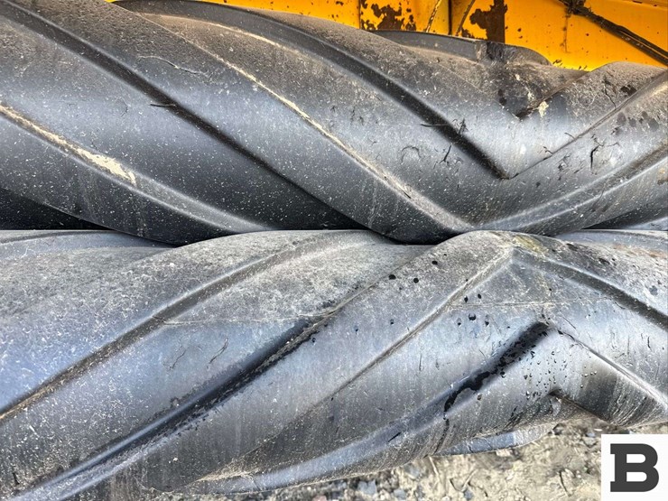 2011-new-holland-haybine-16hs-image-4