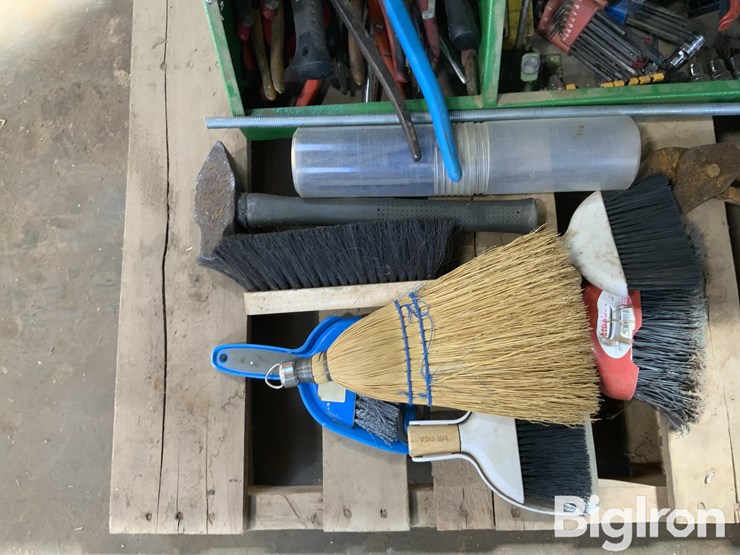 john-deere-toolbox-&-tools-image-15