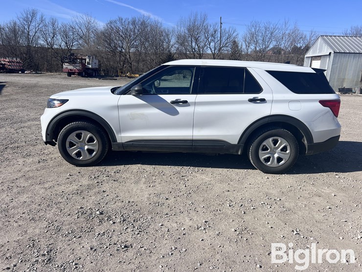 2022-ford-explorer-police-interceptor-image-8
