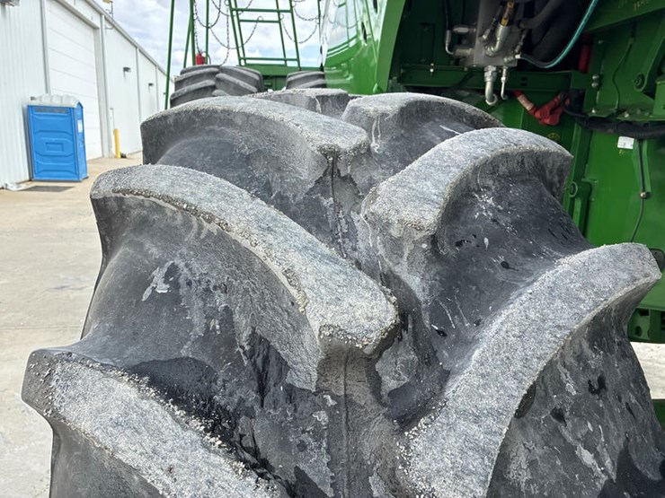 2013-john-deere-s680-image-49