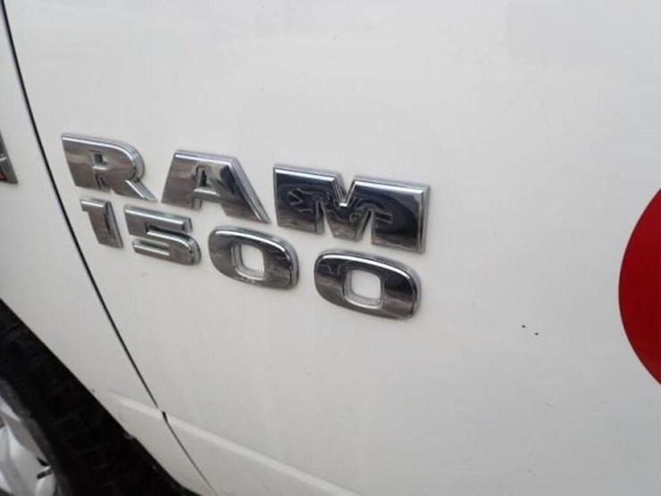 2015-dodge-ram-1500-image-6